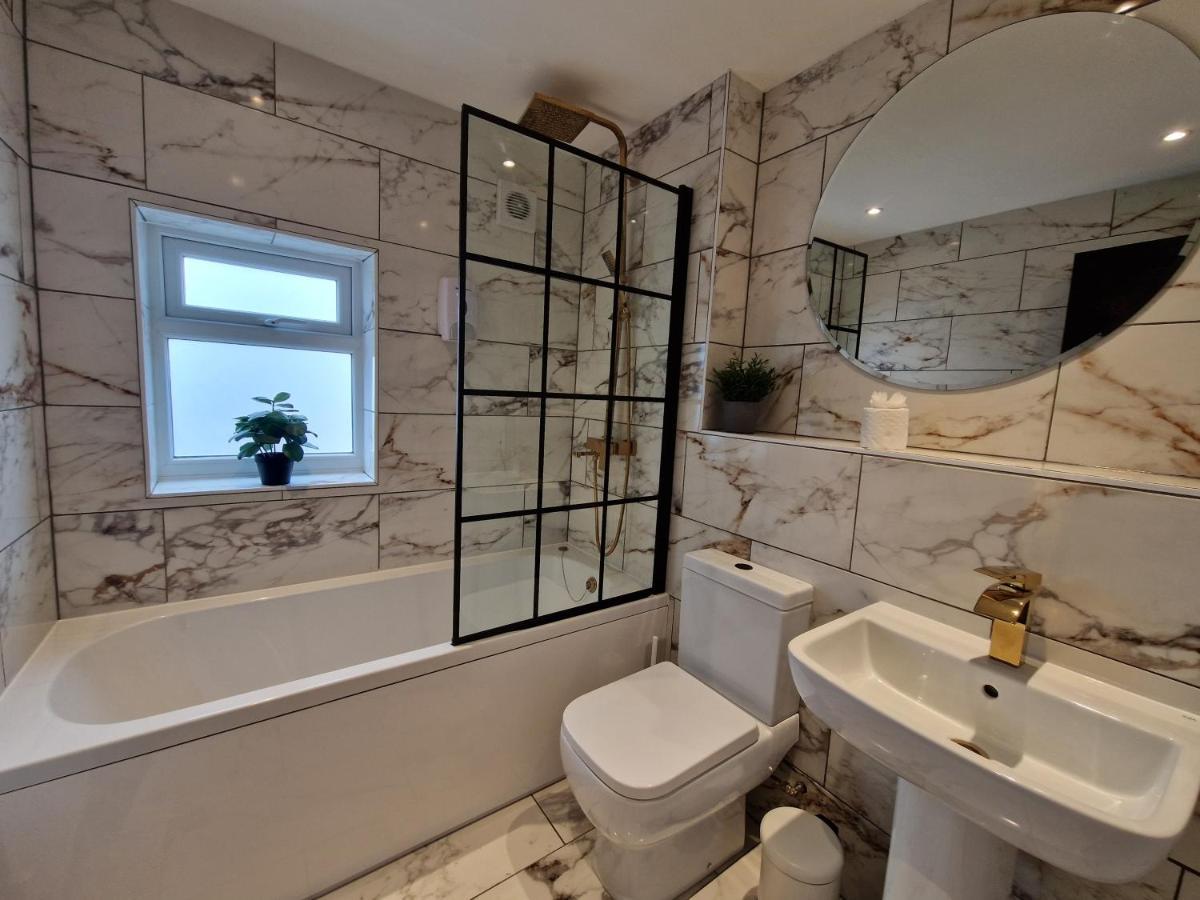 3 Bedroom Stylish Home Merthyr Merthyr Tydfil Eksteriør billede