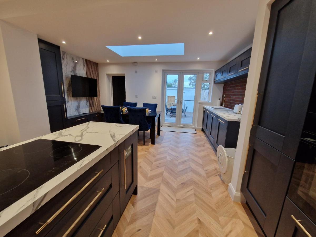 3 Bedroom Stylish Home Merthyr Merthyr Tydfil Eksteriør billede